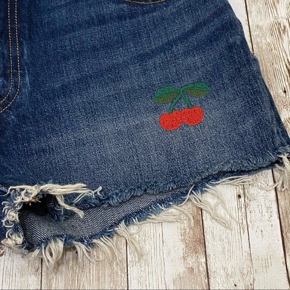 Levi’s 501 Embroidered Cherry Cut-Off Jean Shorts Size 29 - Picture 4 of 15